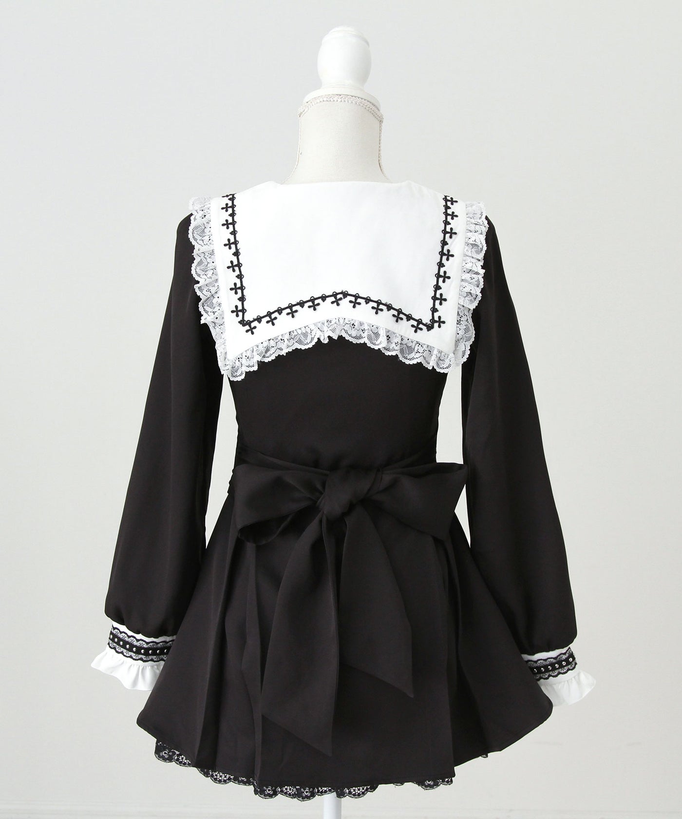 十字架クロススタッズチェーンレースアップフリルセーラーワンピース