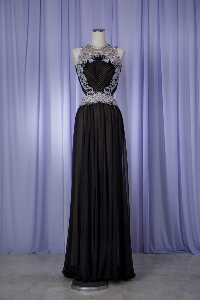 TADASHI SHOJIタダシショウジ ブラック背中開きロングドレス | 結婚式