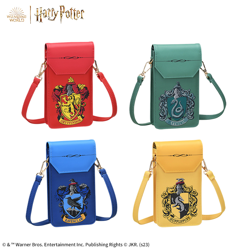 忍びの地図を描いたブランケットと寮章デザインのスマホポーチ！セガ