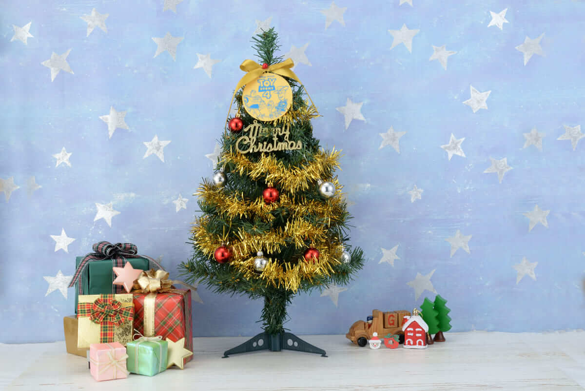 ウッディ、バズ、フォーキーのオーナメントつき！セガプライズ