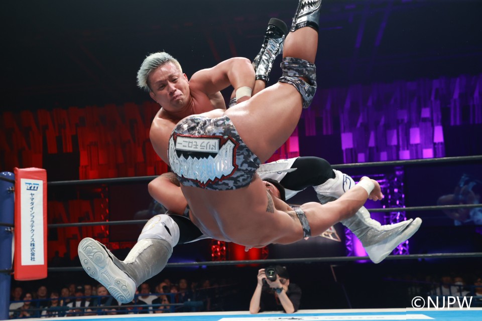 7/23【新日本】YOSHI-HASHIがモロニーとの無敗対決制して3連勝 B