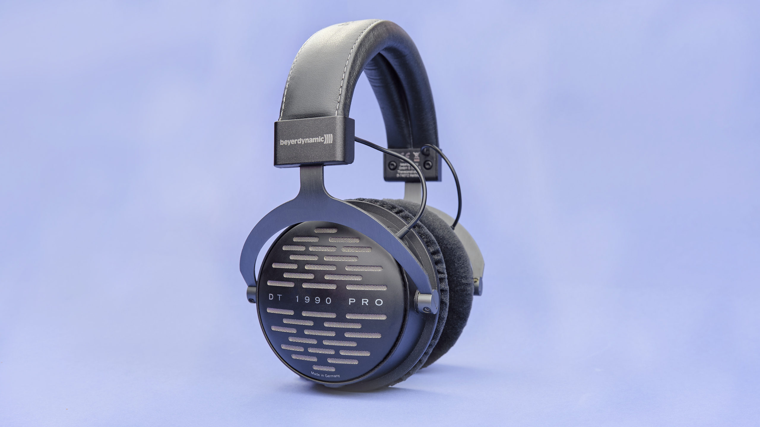 BEYERDYNAMIC DT 1990 PRO • Ear Fidelity