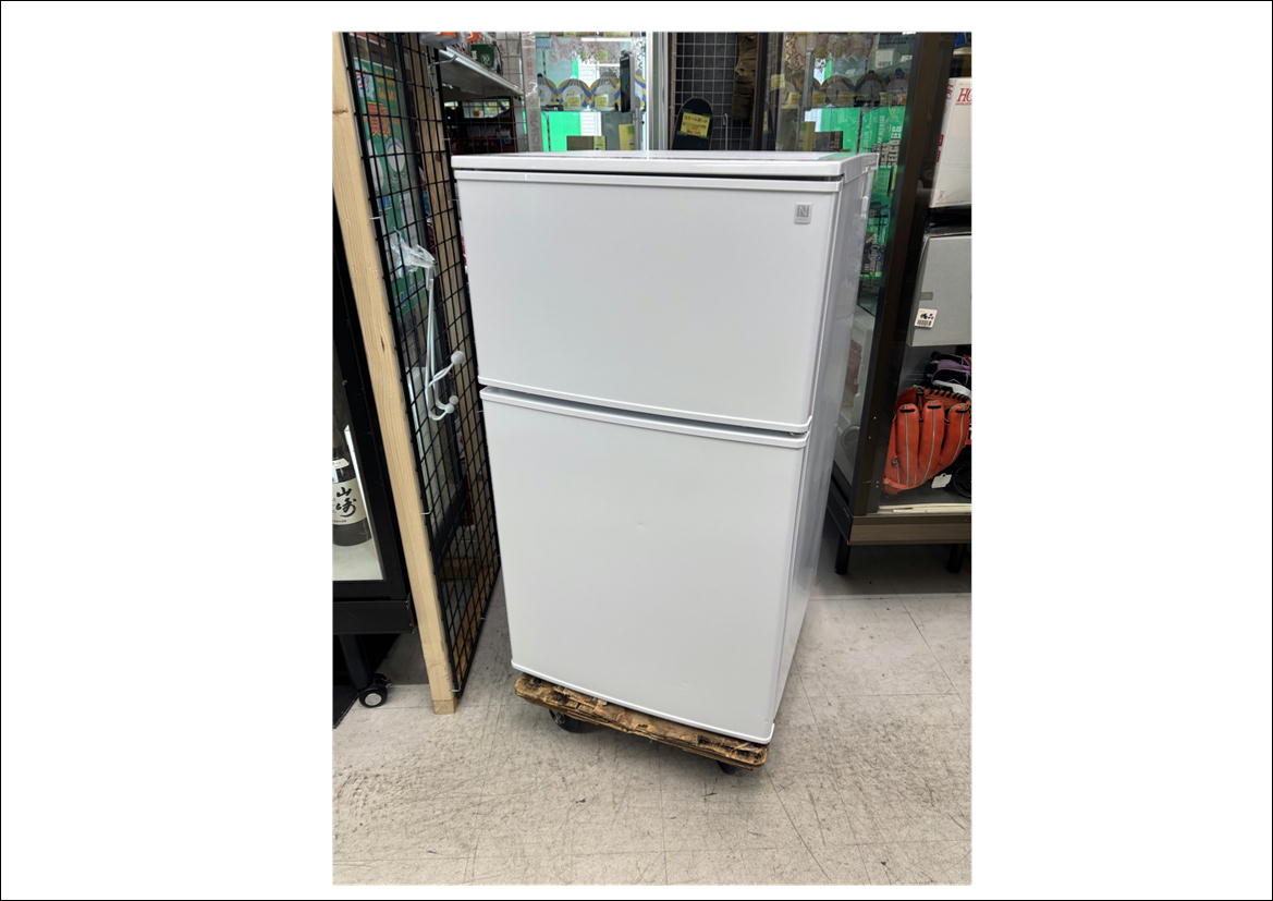 売約》90L冷蔵庫 2025年製 ニトリ BR2C01WH※小ヘコミあり | 江戸川区