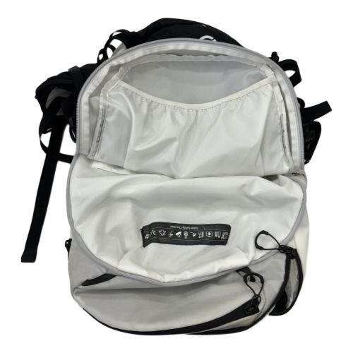 THE NORTH FACE (ザ ノース フェイス) バックパック 35L ホワイト