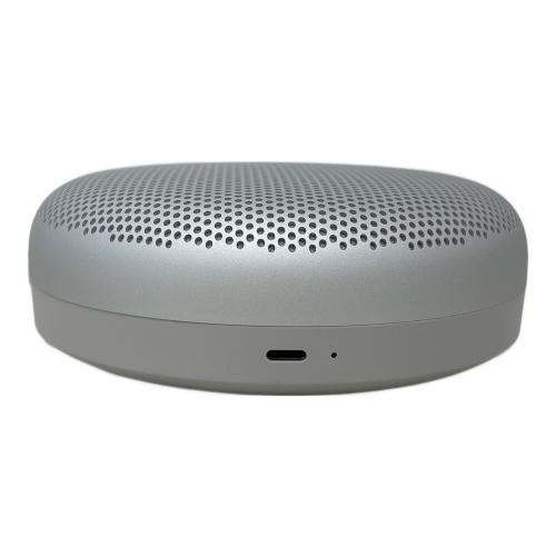 Bang & Olufsen Beoplay M3 ワイヤレススピーカー グレー デザインと
