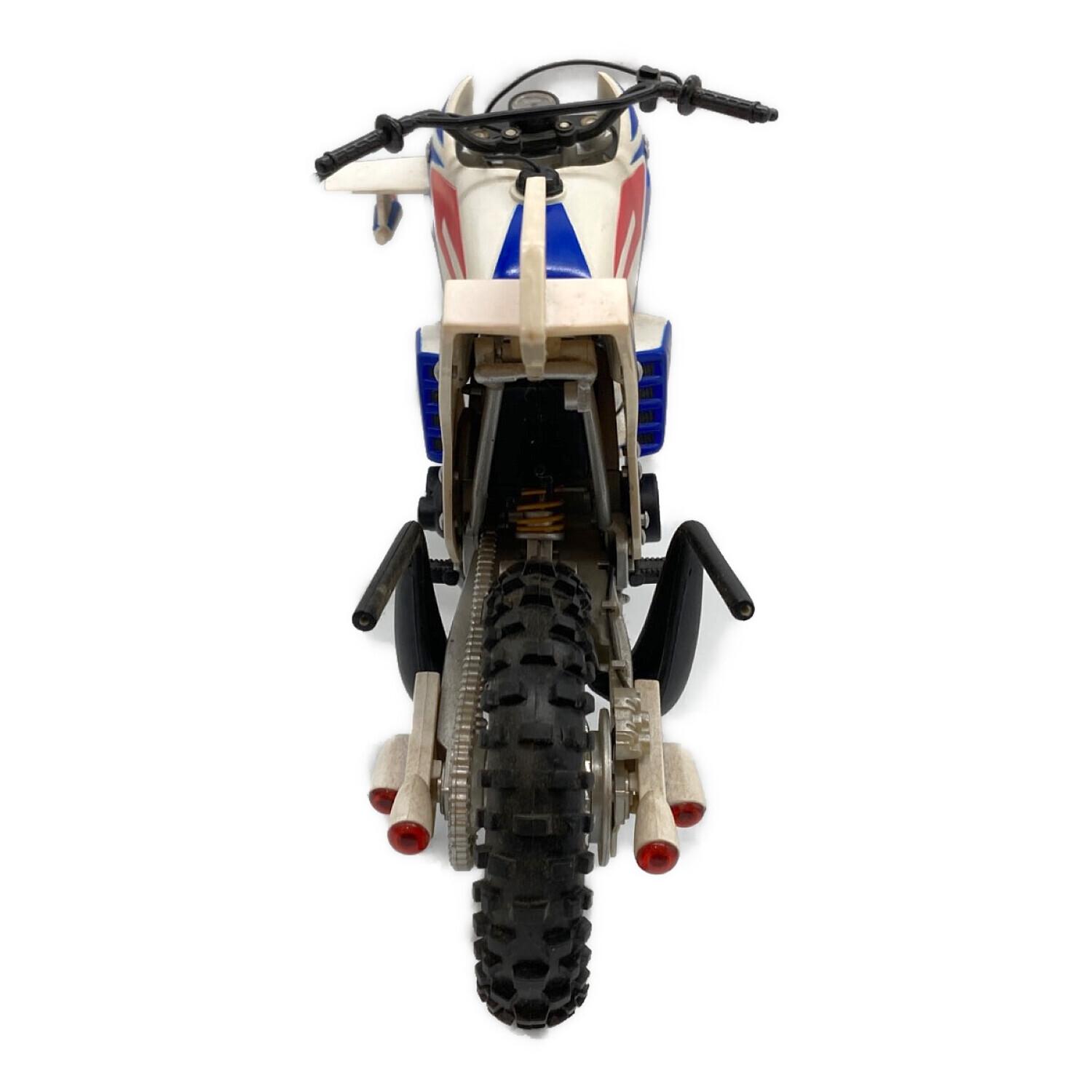 仮面ライダーV3 ハリケーン 1/6スケールダイキャストモデル