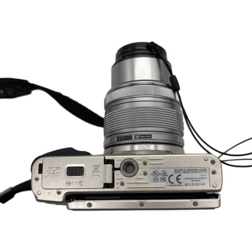 OLYMPUS (オリンパス) ミラーレス一眼カメラ E-PL5 ダブルズームキット