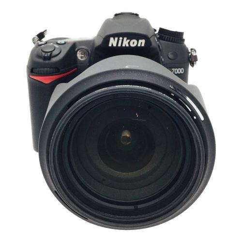 Nikon (ニコン) D7000 18-200VRⅡレンズキット デジタル一眼レフカメラ