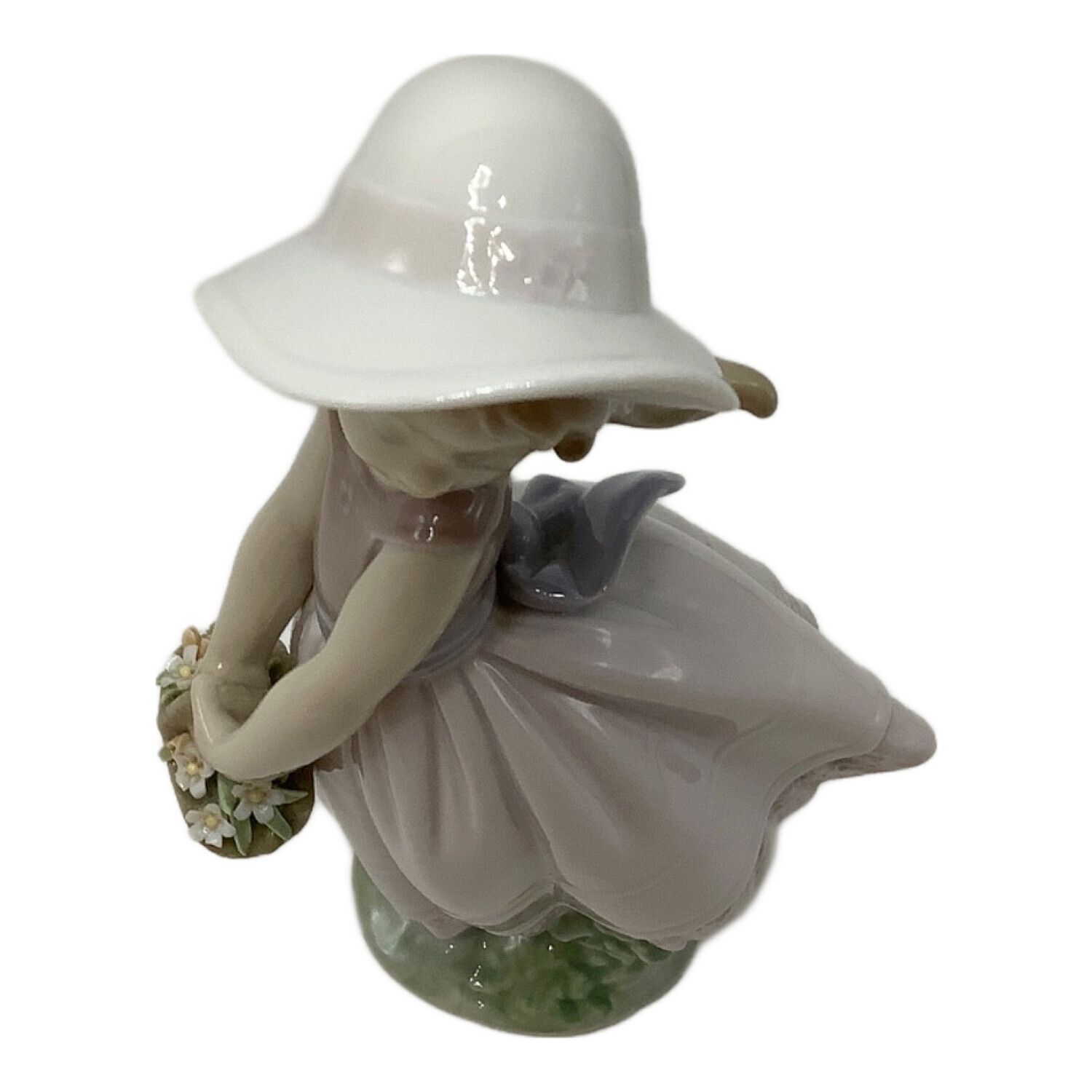 LLADRO (リヤドロ) フィギュリン ユートピア 花の小径｜トレファクONLINE