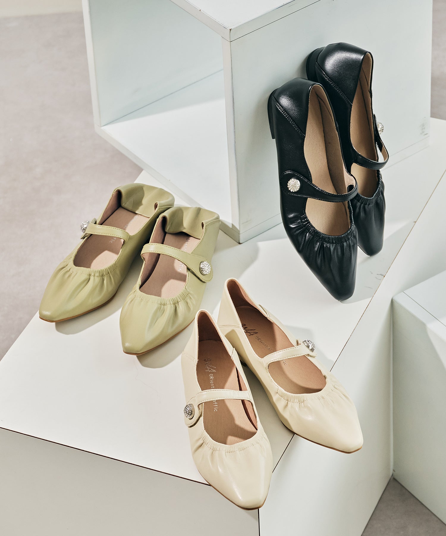 ギャザーデザインメリージェーンパンプス/52316 – ORIENTALTRAFFIC