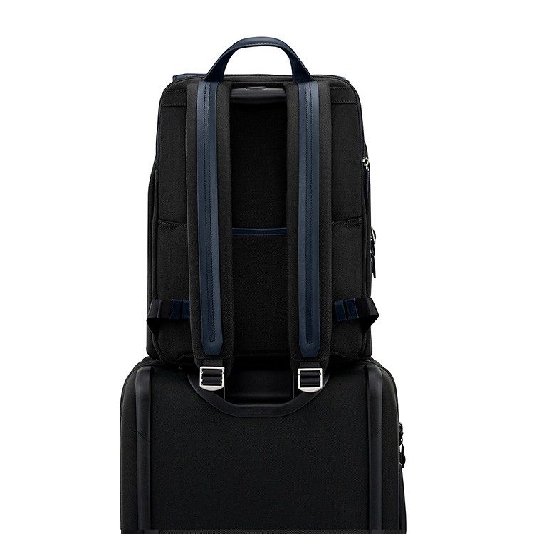 TUMI]JARVIS フラップ・バックパック ブラック/ネイビー 0683427DNVY3E