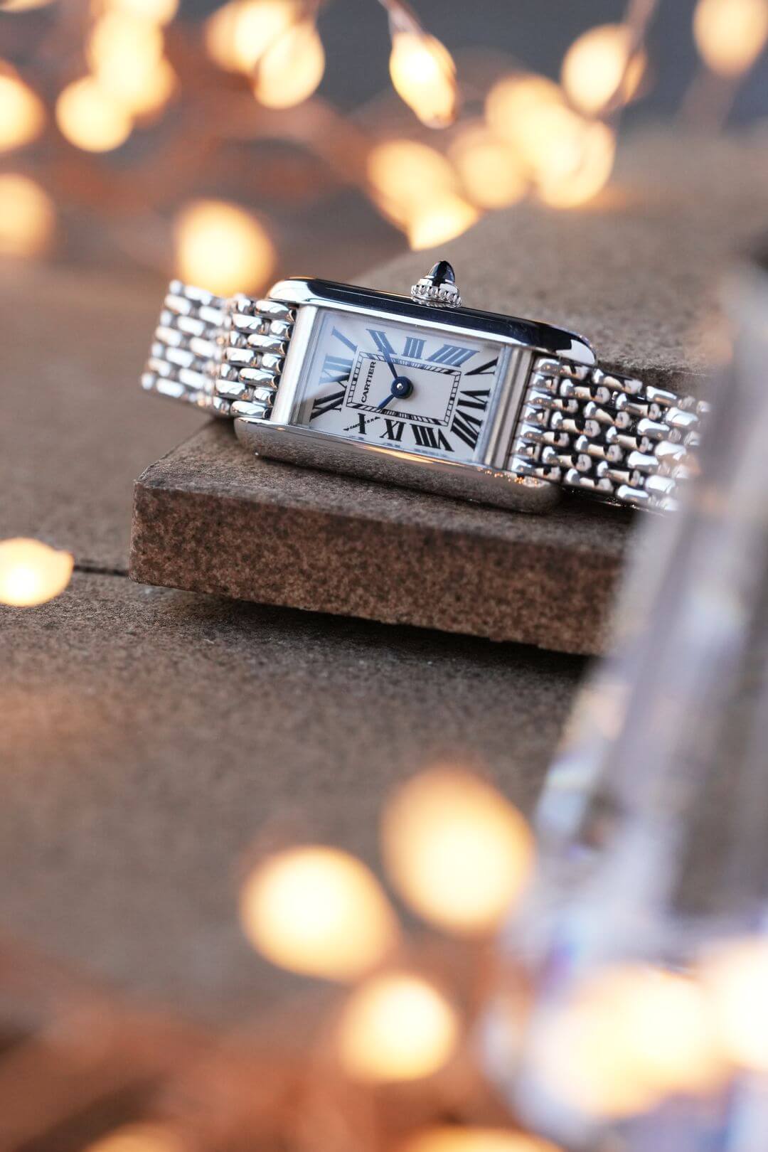 カルティエ/タンクアロンジェ/SWISS MADEホワイトローマンダイヤル