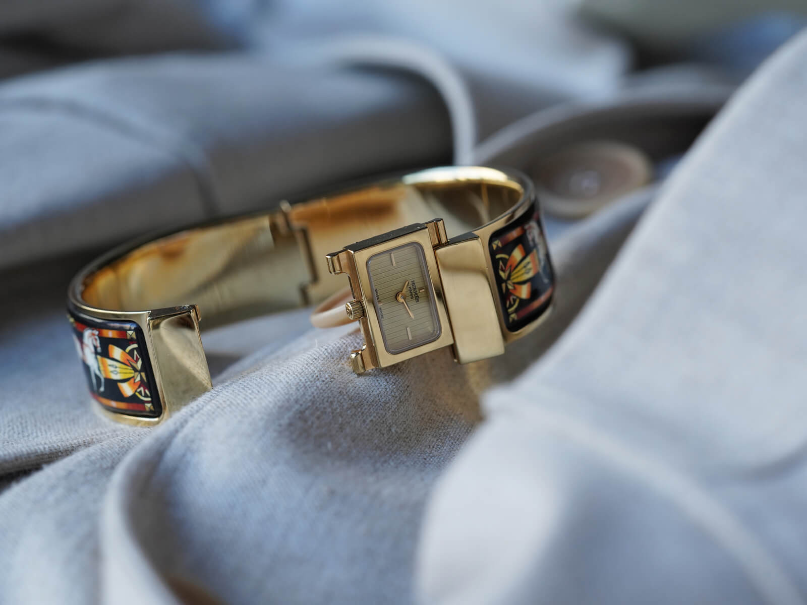 エルメス/バングルウォッチ/ロケ/ゴールドダイヤル/Hermes/Bangle