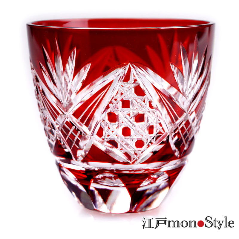 ペア】江戸切子ぐい呑み(八角籠目/赤＆瑠璃)【名入れ・メッセージ入れ