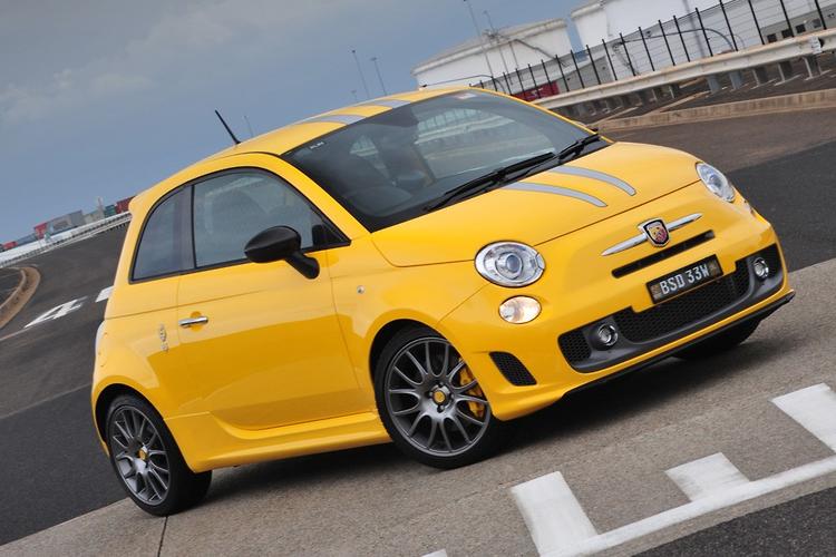 Abarth 500C EsseEsse and Abarth 695 Tributo Ferrari 2012 Review