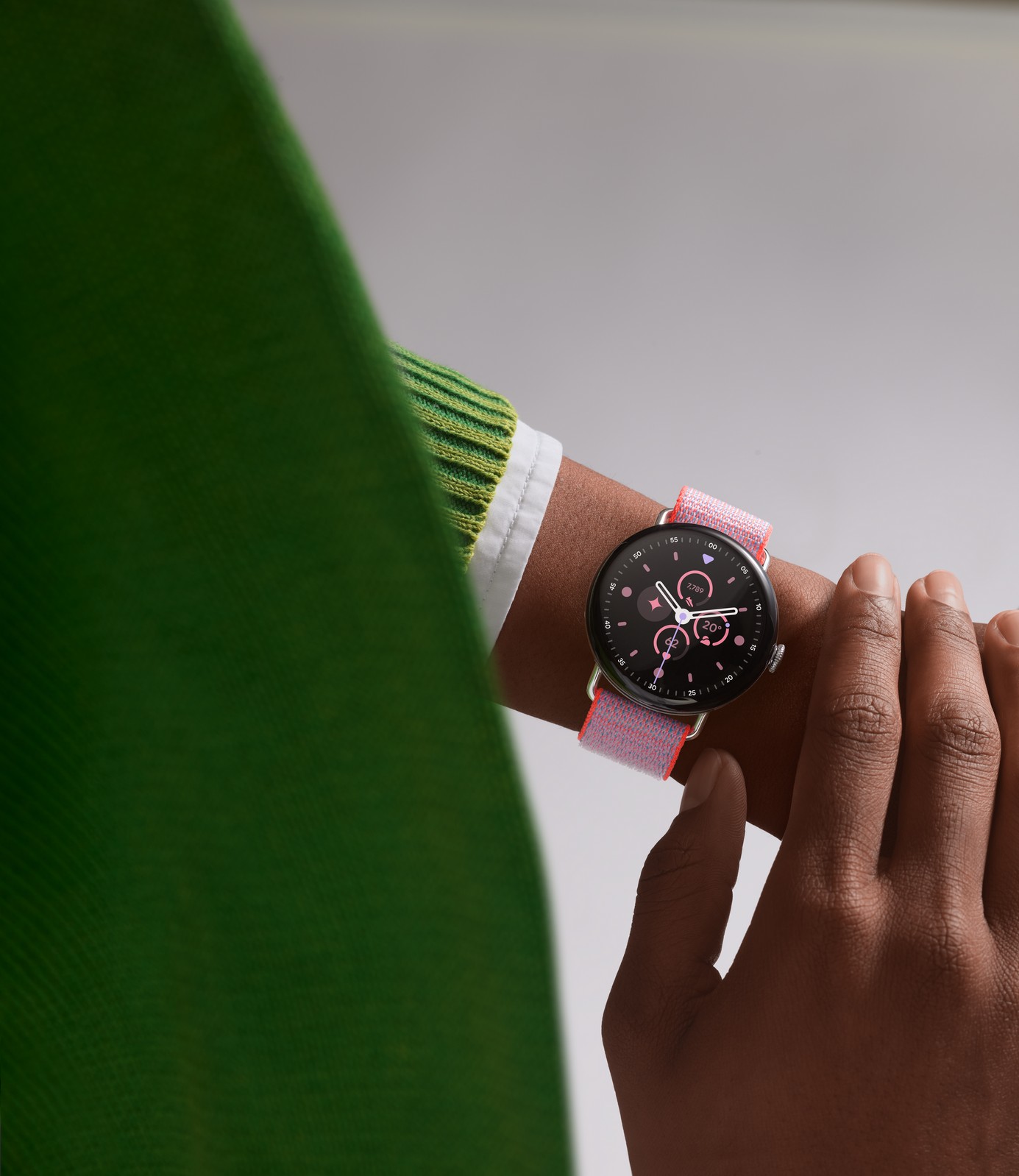 Google announces the smarter and brighter Pixel Watch 4 and the