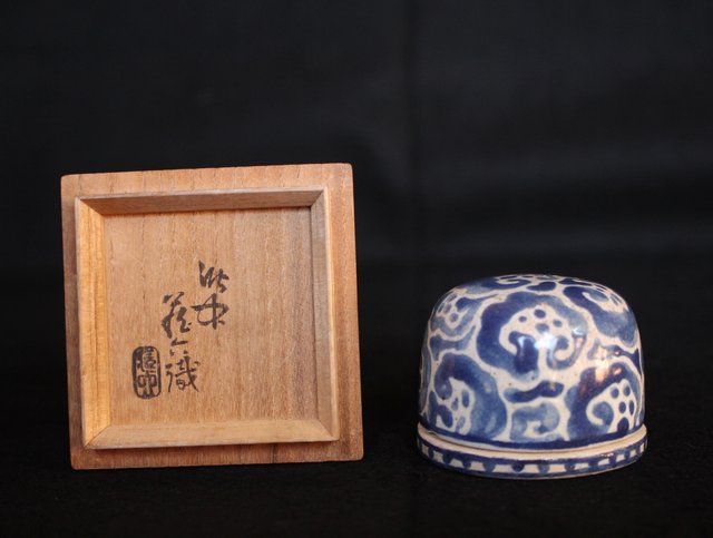 乾山製 真清水蔵六識 饅頭形香合 P052｜骨董店 のびる 古美術 骨董