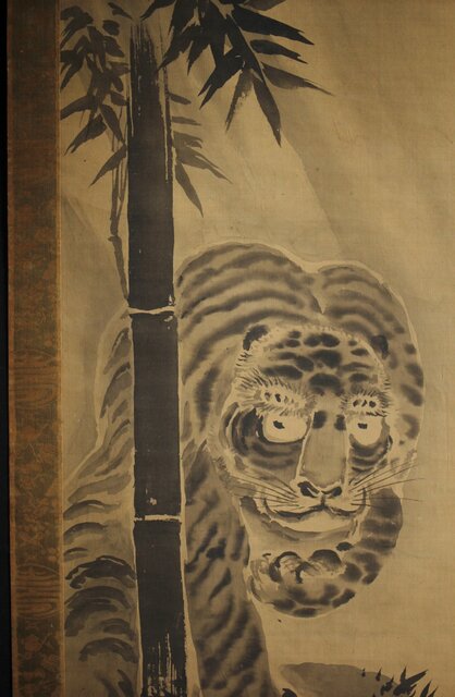 狩野派 倣 鶴澤探索 絹本水墨 猛虎図 掛軸 Z228｜骨董店 のびる 古美術