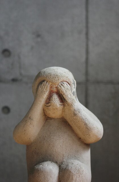 猿石 見ざる聞かざる言わざる U390｜骨董店 のびる 古美術 骨董 和風