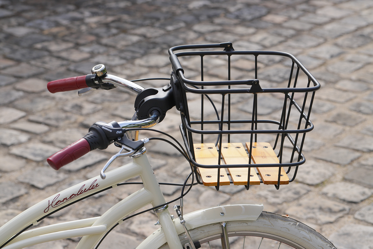 CLASSIC FRONT BASKET 着脱式前かご | 株式会社フタバ