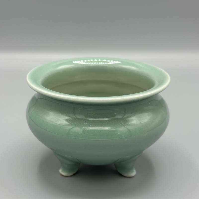 加藤 泰一 青磁袴腰香炉