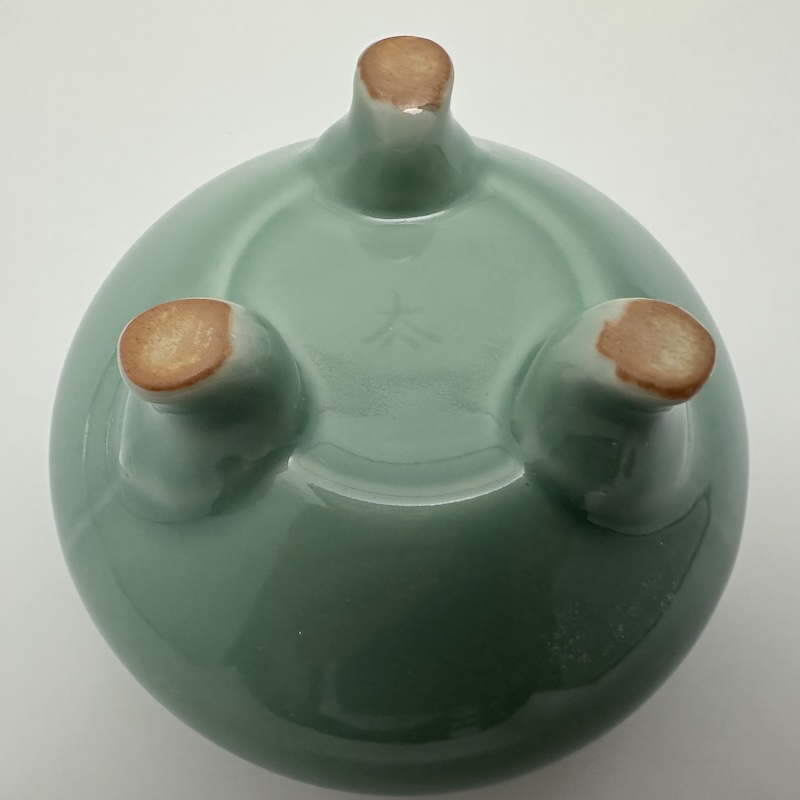 加藤 泰一 青磁袴腰香炉