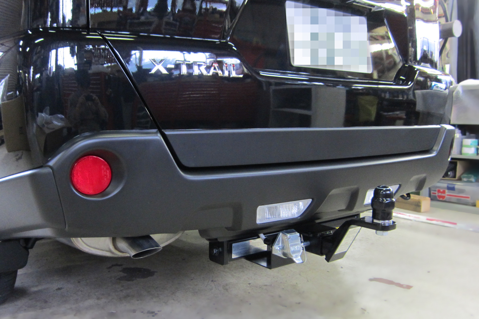 日産・エクストレイル（X-TRAIL）にサントレックスヒッチメンバーを