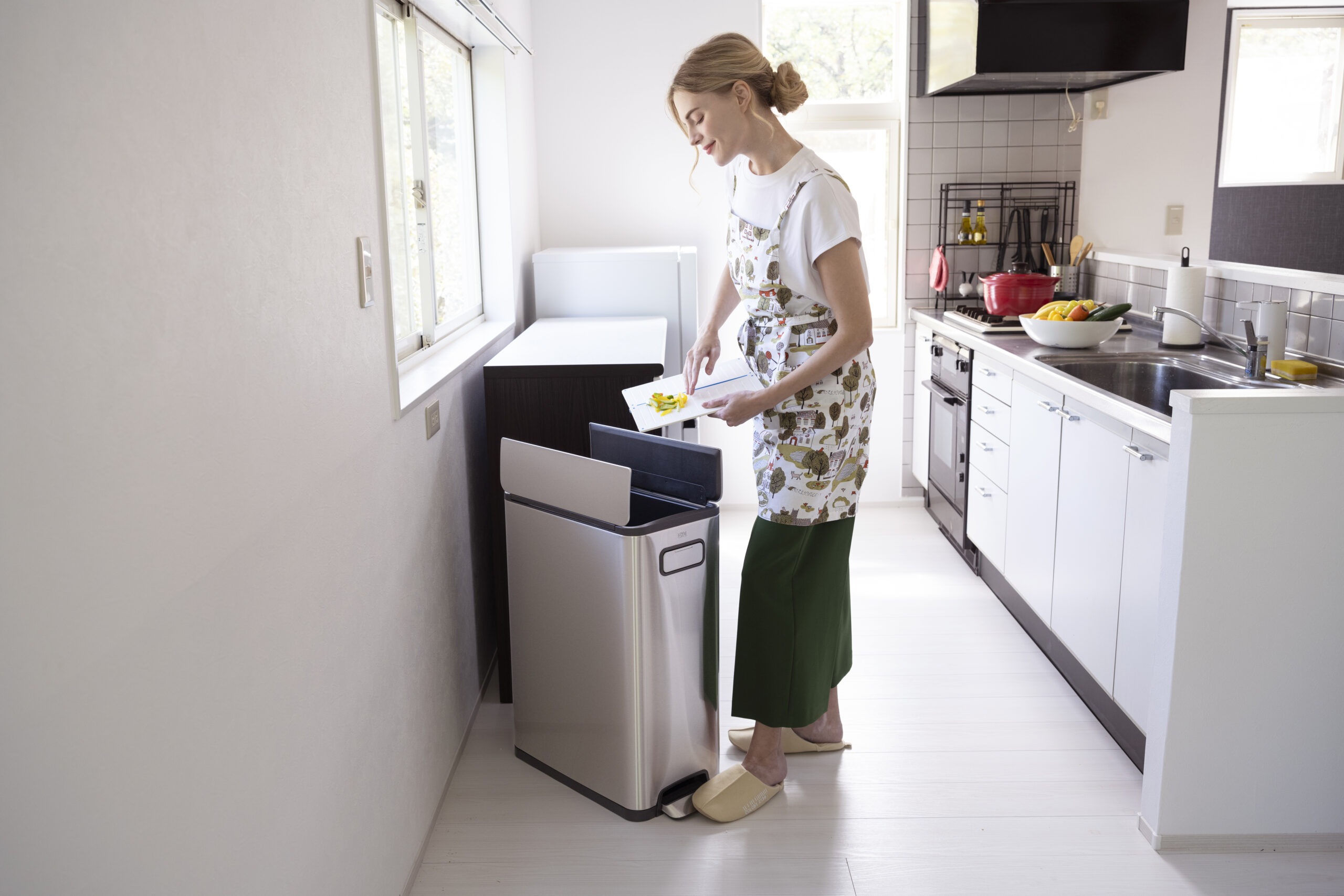 ECOFLY STEP BIN | EKO JAPAN