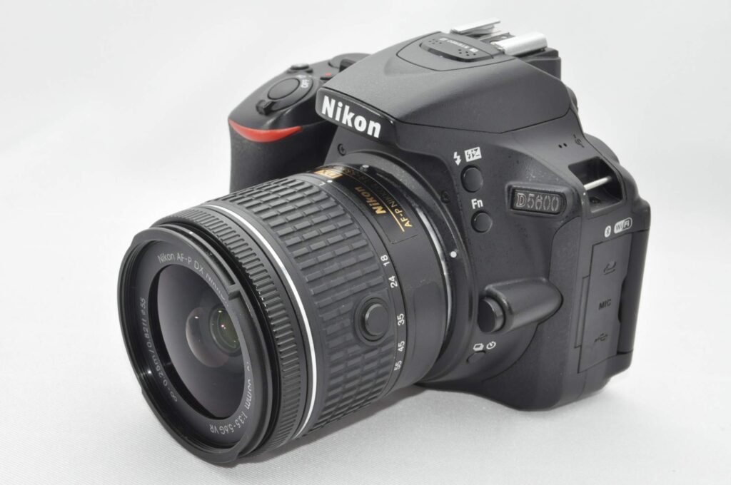 NIKON ニコン D5600 ダブルズームキット買取価格はいくら？おすすめ