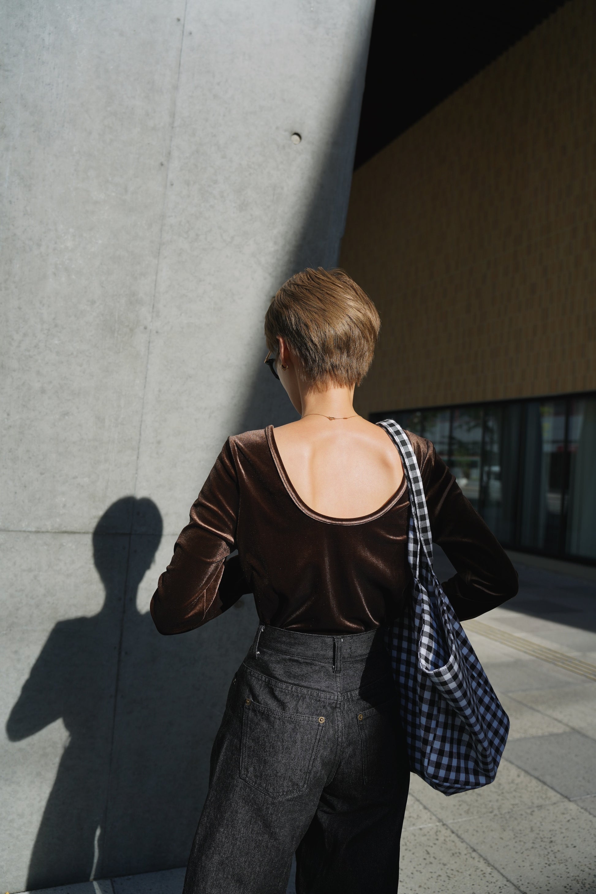 ベロアトップス【BROWN】 – ELLIE