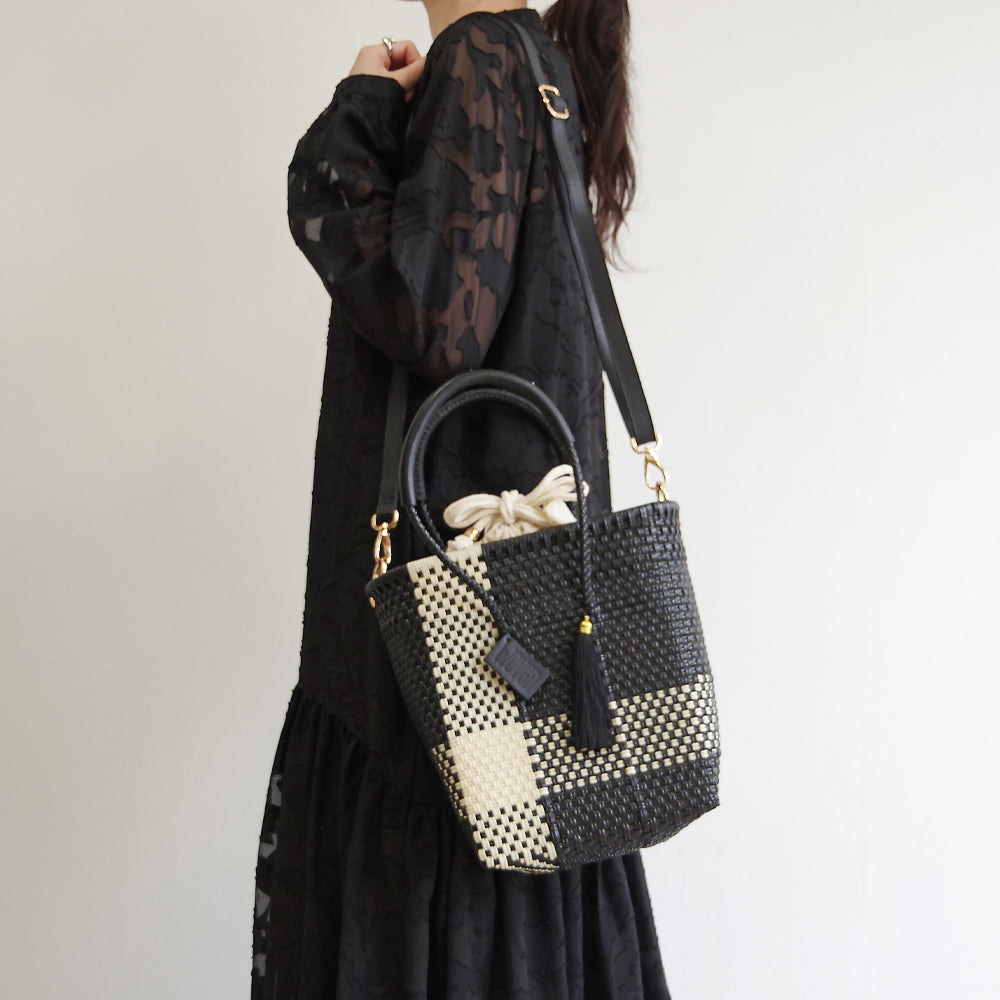 WOVEN ウーヴン】Petite Shoulder Tote プティショルダートート