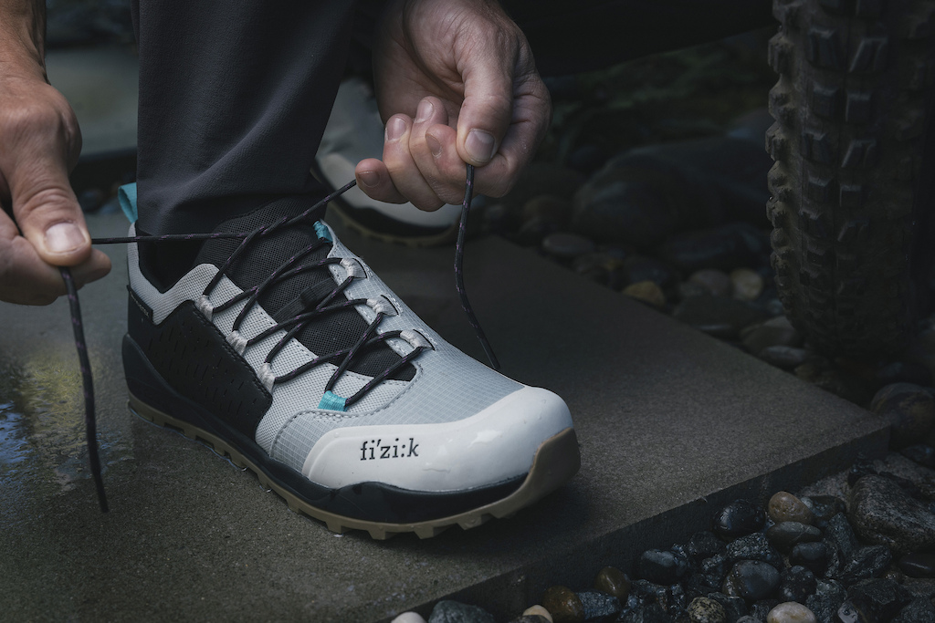 Fizik Releases New Ergolace Gore-Tex Shoes - Pinkbike