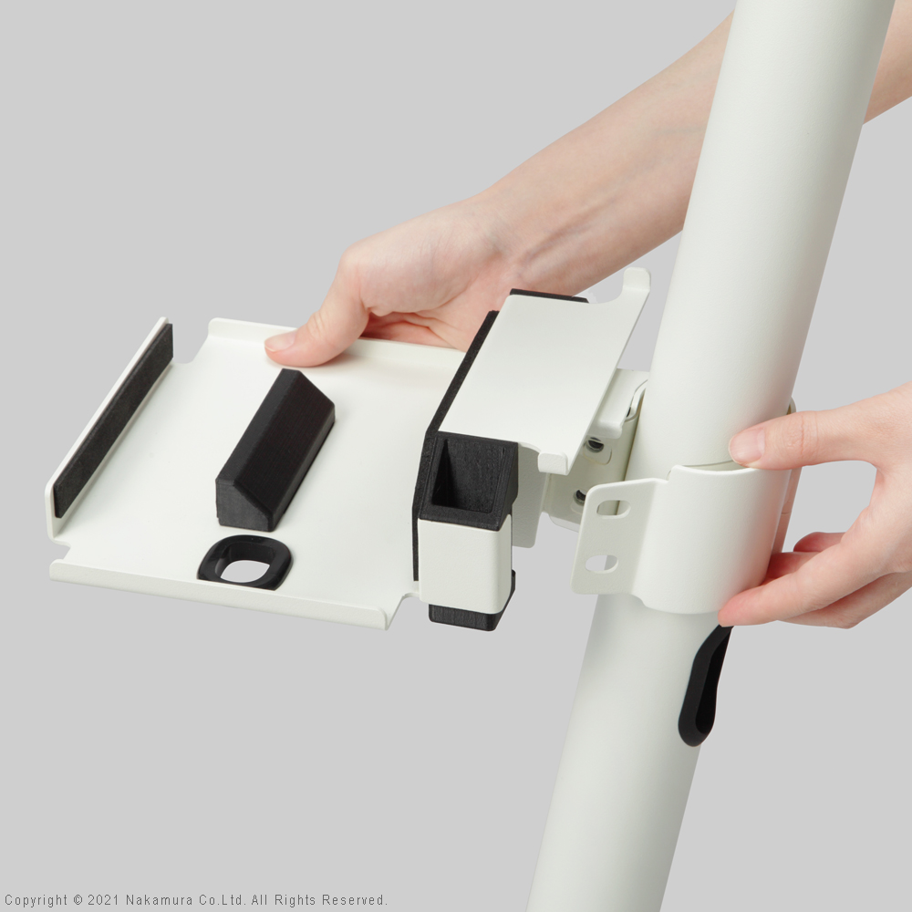 A2ロータイプ対応ポータブルゲーム機ホルダー | EQUALS for BUSINESS