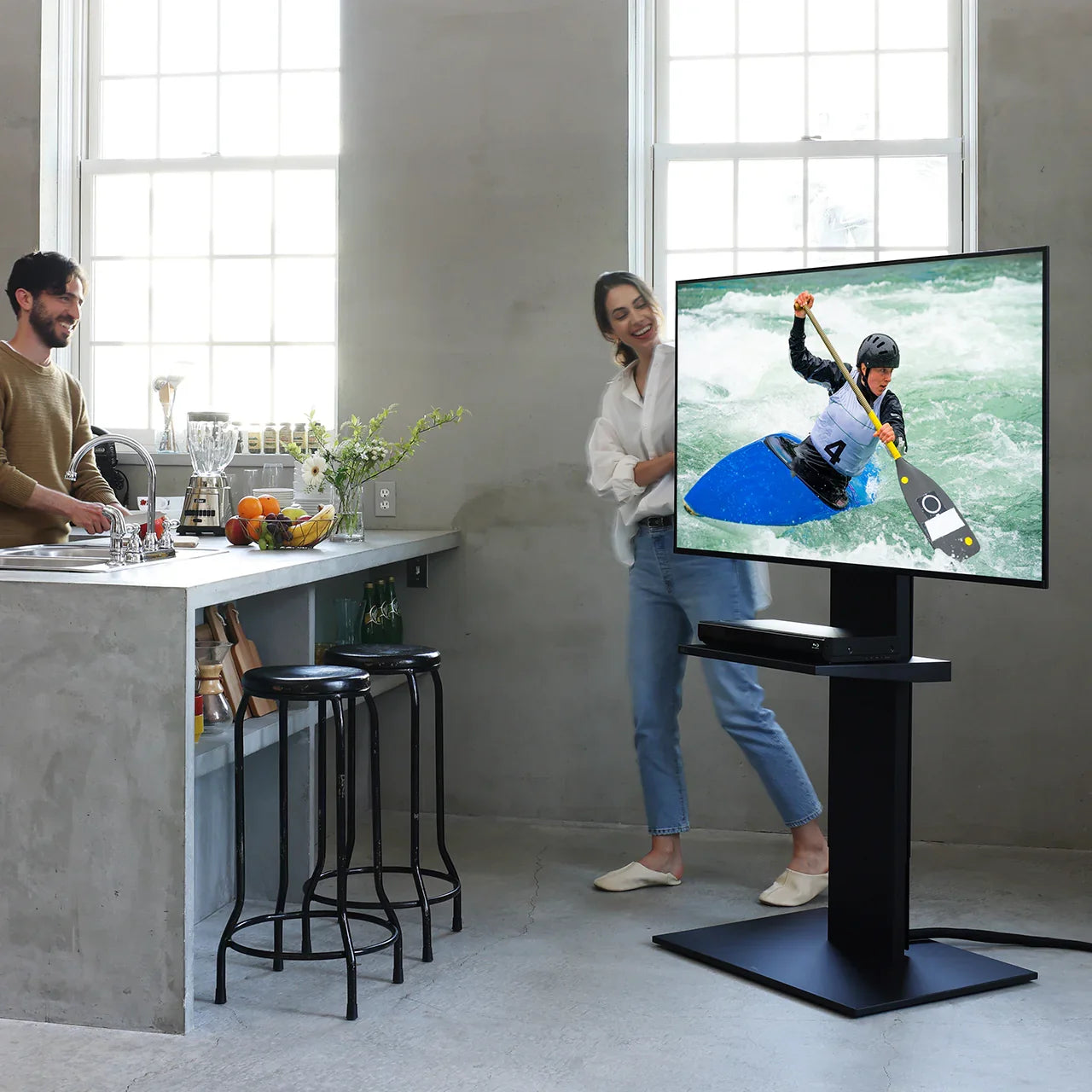 WALL INTERIOR TVSTAND V2 CASTER