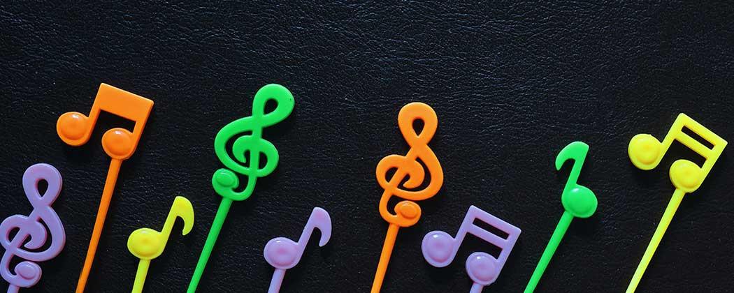 Ampio catalogo musicale di dischi in vinile, cd, musicassette (71)