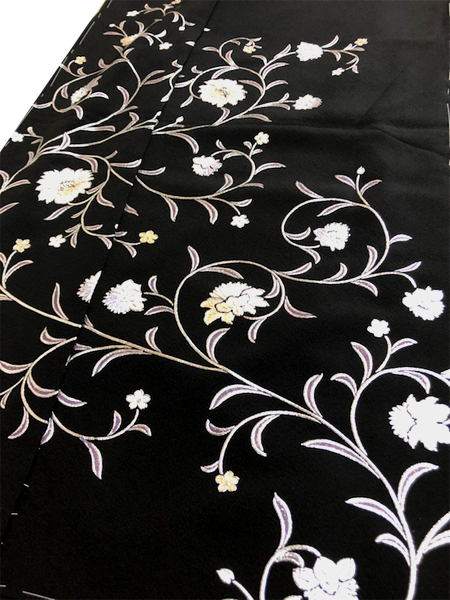 金彩友禅 和田光正謹製の上品な黒留袖をご紹介いたします。 - 御福ま