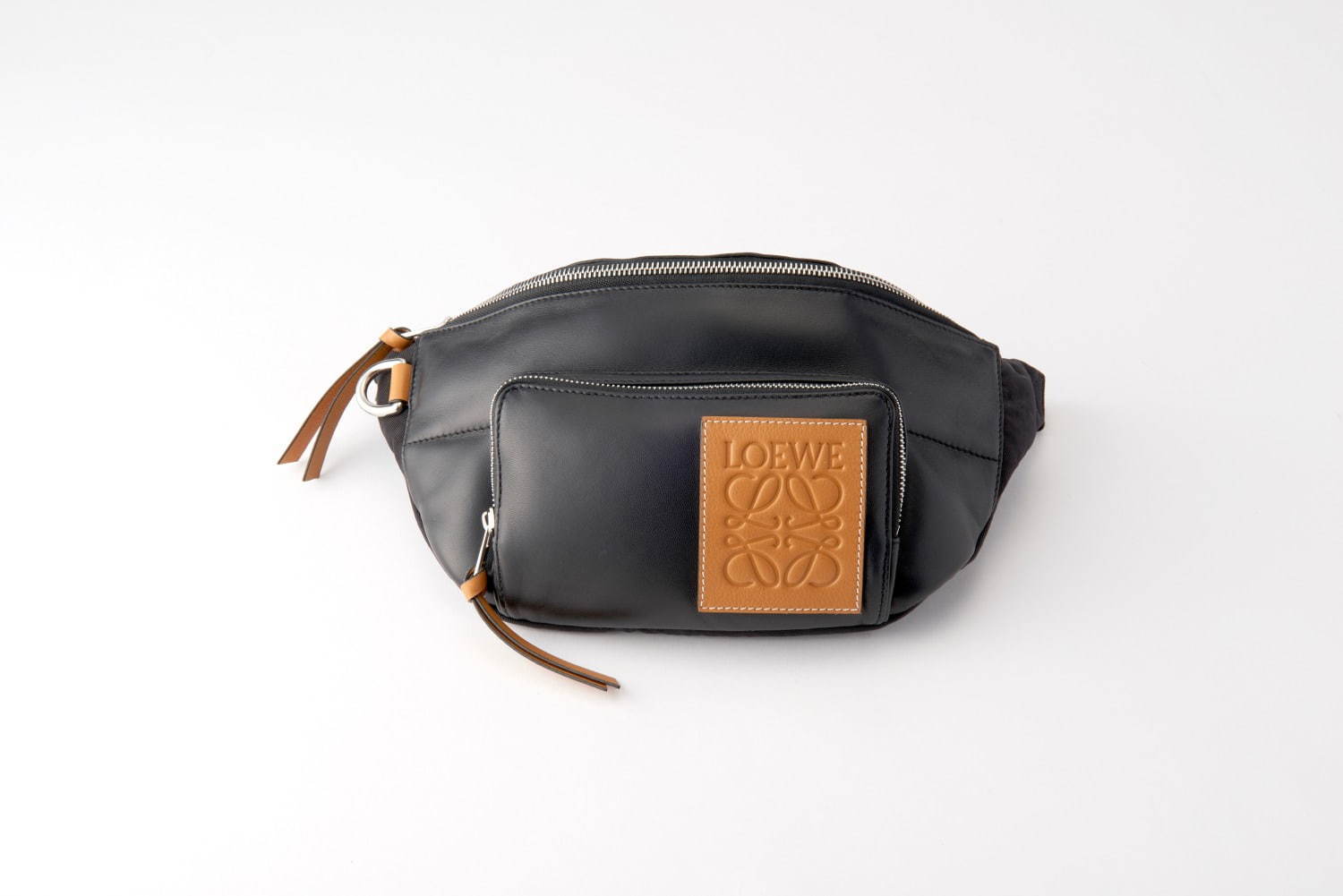 機能派もこだわり派も納得の［ロエベ］のキルティングバッグ