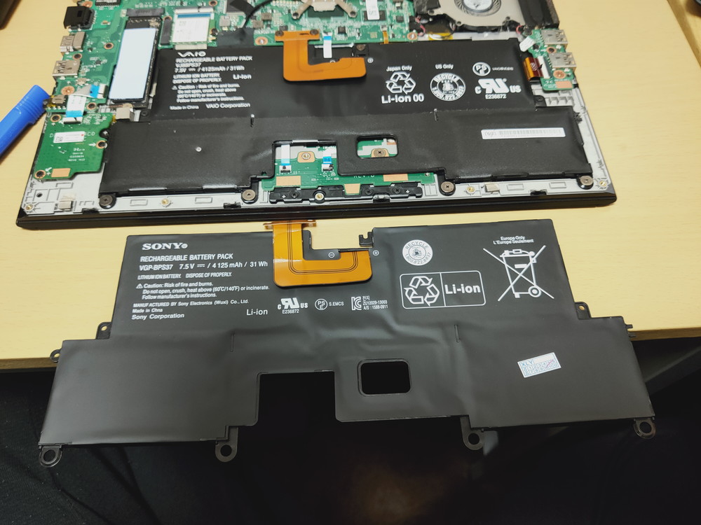 VAIO S13 VJS131 バッテリー交換 – EXPERTGIG