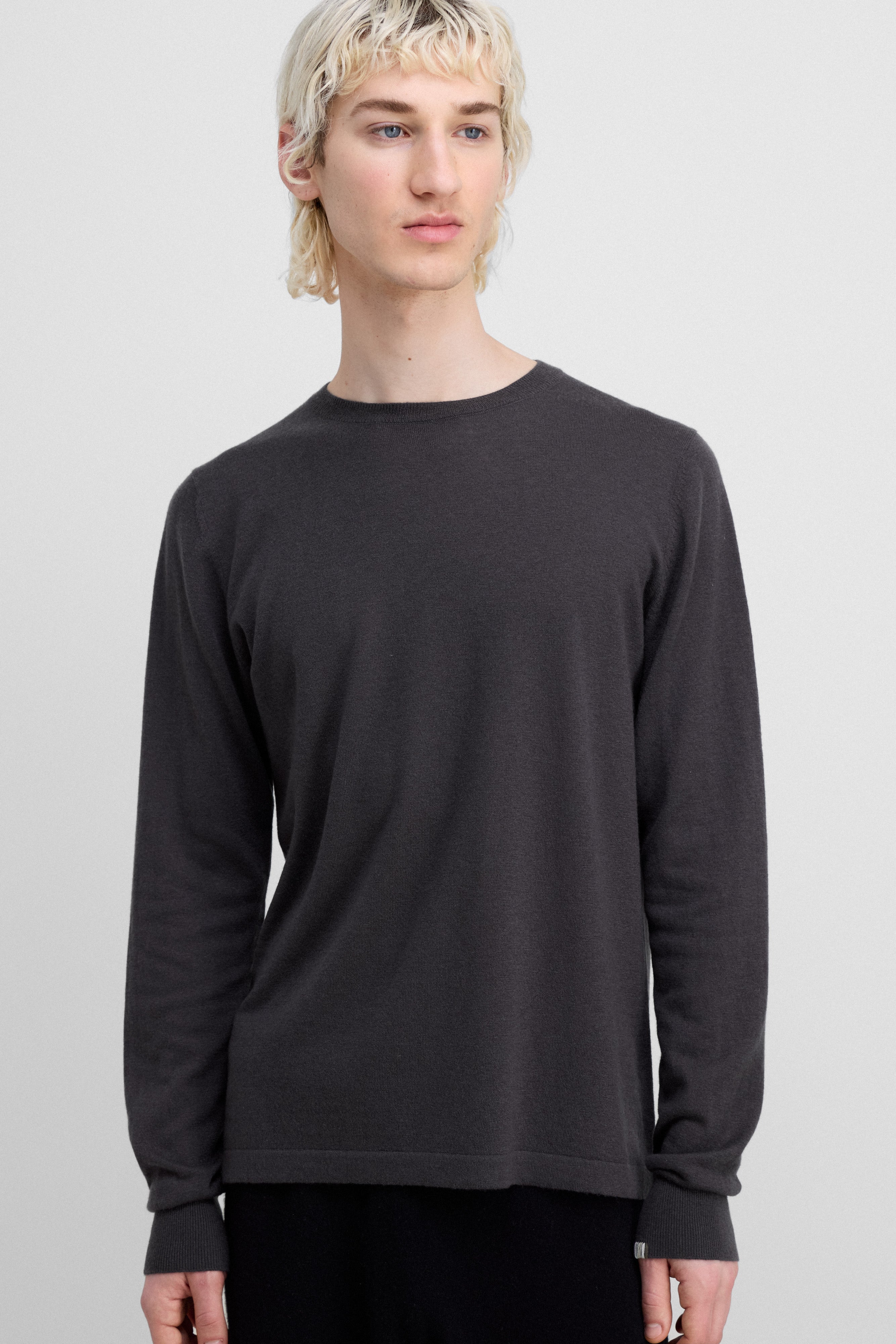 extreme cashmere wool long-sleeved t-shirt – 415 selfie – extreme