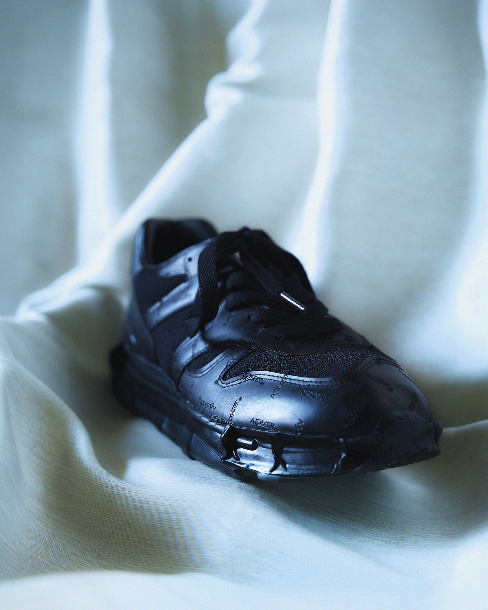 注目のシューズブランドUN+BAから新作シューズ2型が登場 | EYESCREAM