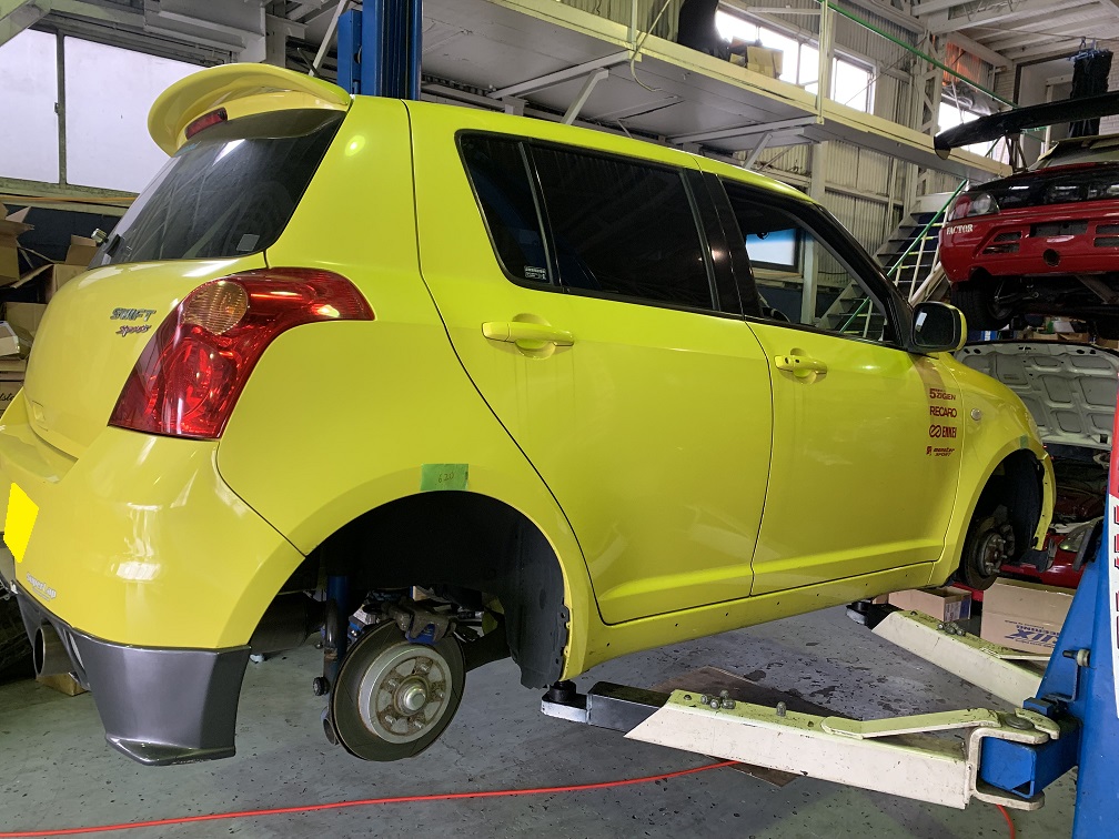 ZC31Sスイフト 車高調 倒立＆キャンバー調整機構 | 1978年創業