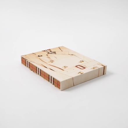 バーバリーから165年以上にわたる歴史を辿った書籍が登場