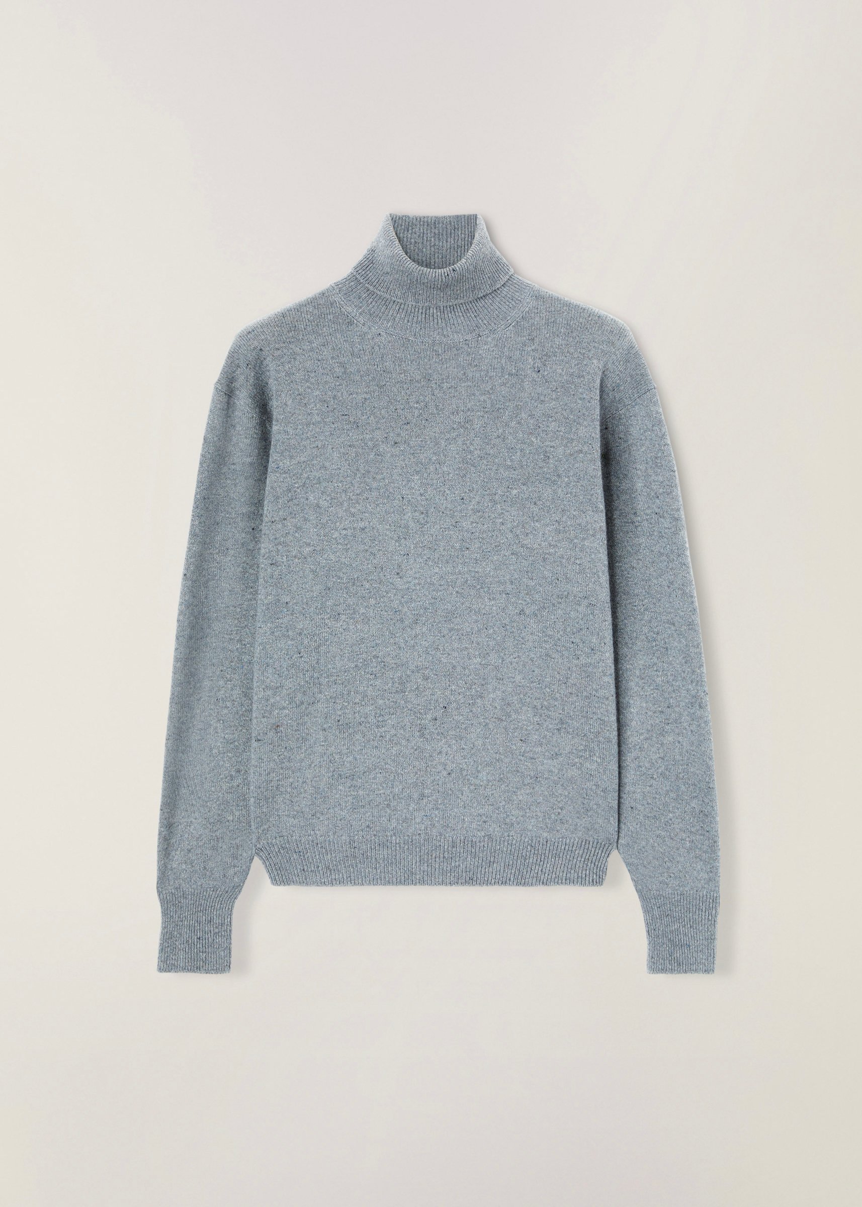 ロロ・ピアーナから新たなコレクション「ロロ」が登場、再生カシミヤで製作