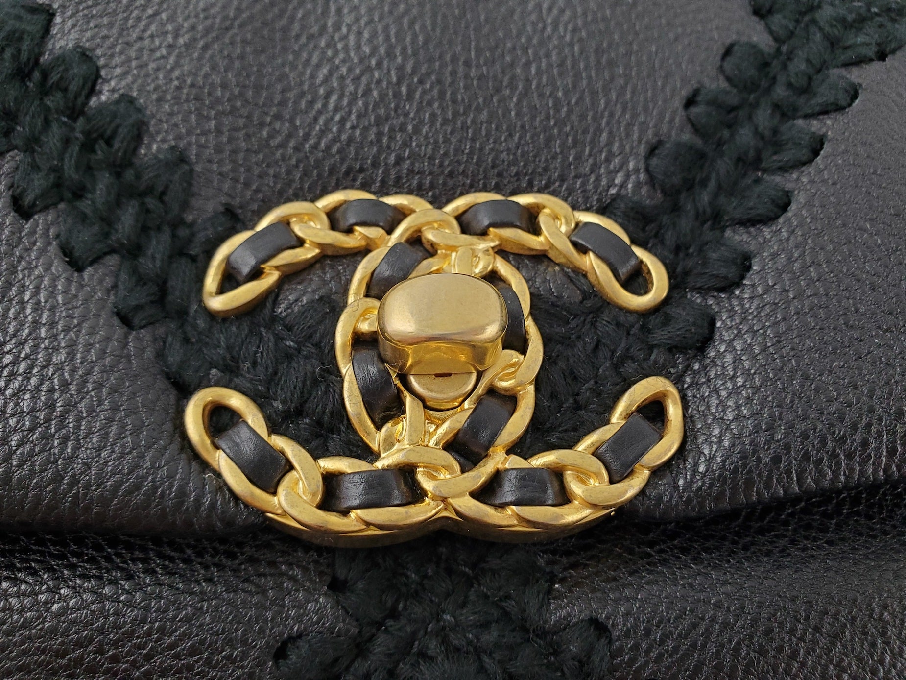 CHANEL 19 Black Crochet Calfskin Quilted 2021 Chain Bag – Fashion