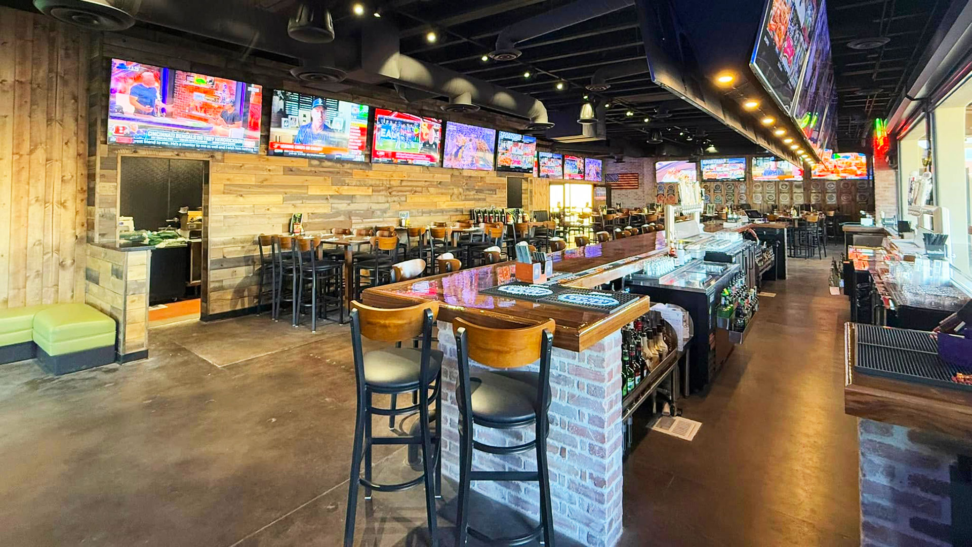 The Fat Frog Sports Grill – Family Sports Bar & Grill in Prescott