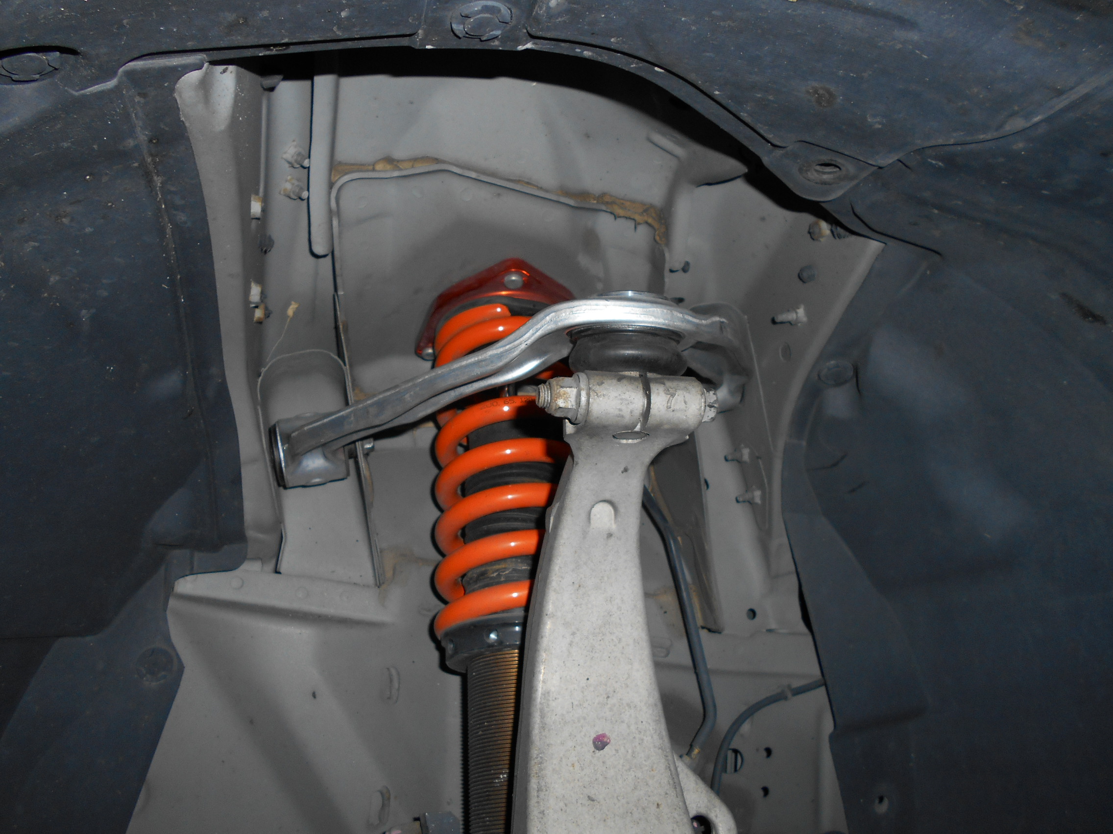 スカイライン CKV36 アッパーアーム交換 - カー用品持込取り付け専門店