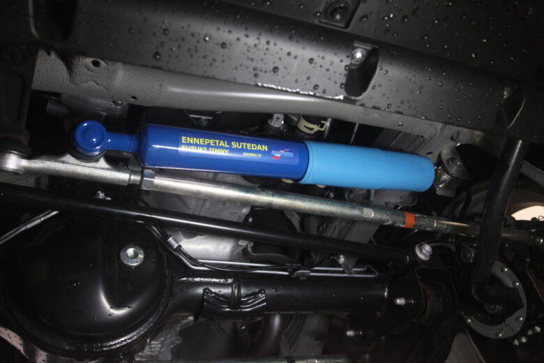 ジムニー JB64W エナペタルステアリングダンパー取り付け ｜ カー用品