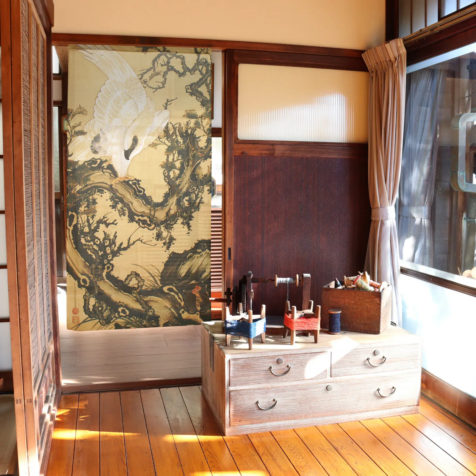 Noren Tapestry Ito Jakuchu Gobokushuenzu Hawk and Monkey Made in