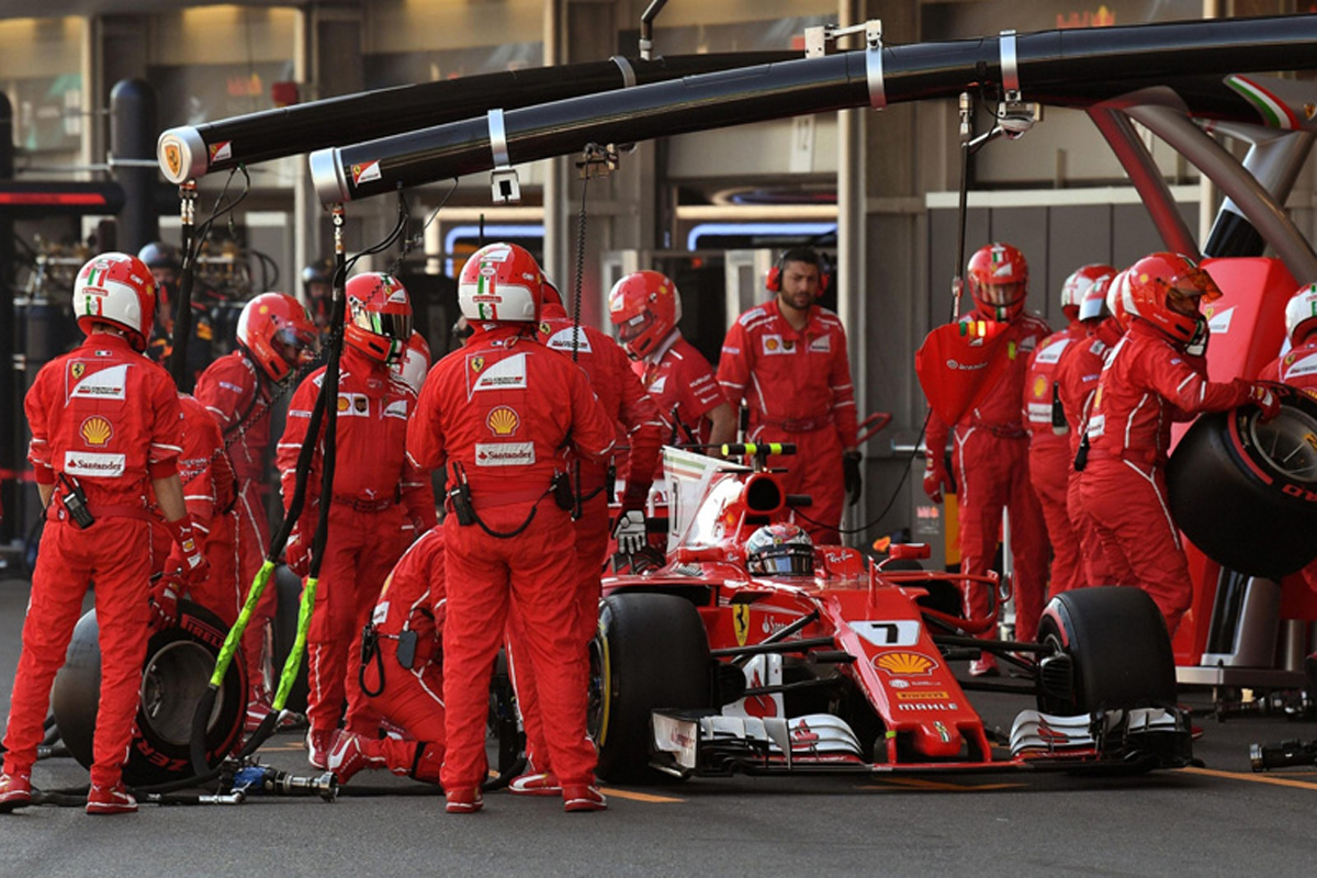 2017年F1 無線ベスト10…1位はライコネンの「ステアリングをよこせ