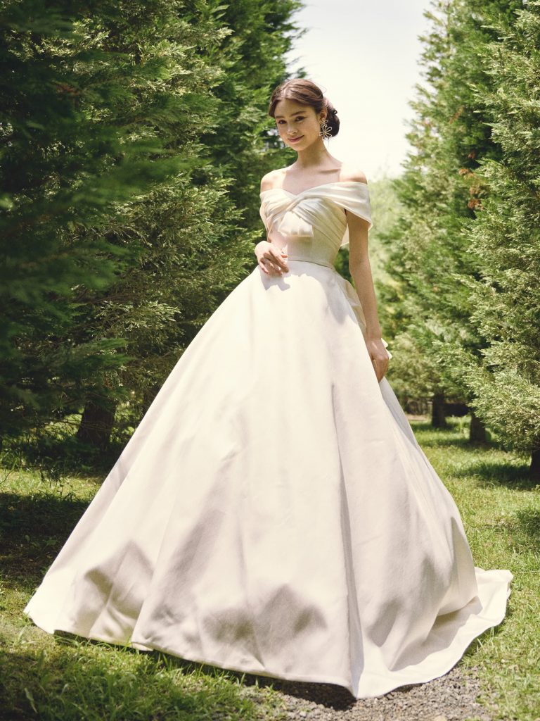 ドレス一覧 | Fiore Bianca（フィオーレビアンカ）| ウェディング